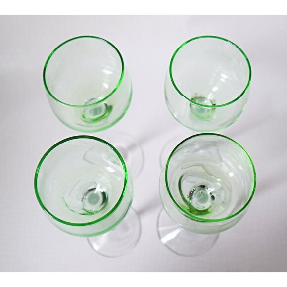 4 Vintage Tall Stemmed Cordial Wine Glasses Liqueur Glass Barware Green - Picture 3 of 4